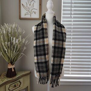 100% Lambswool - Morgan Taylor Pure Wool Scarf - Black, Grey & White